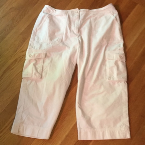 Izod Pants - Capris
